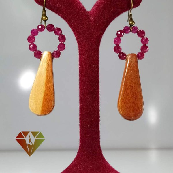 گوشواره جید