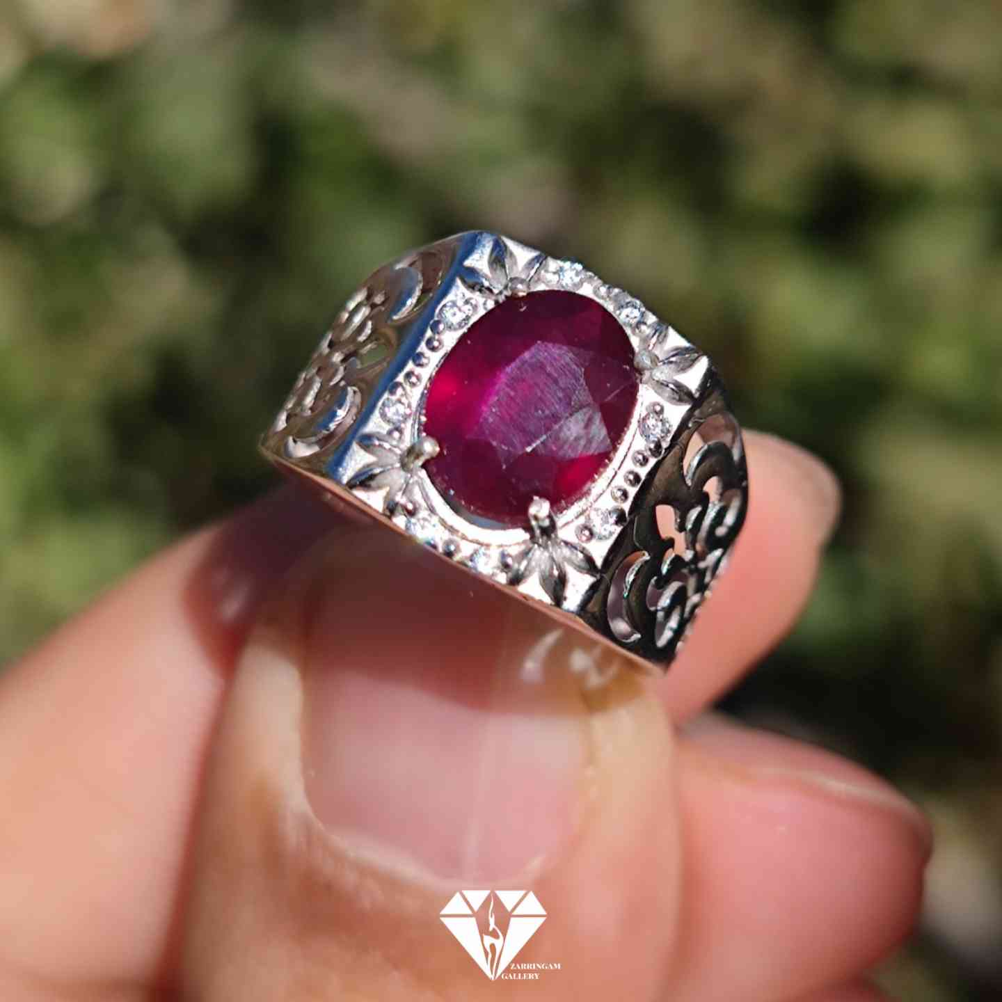 Picsart_25-12-08_18-39-44-607